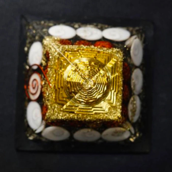 Lakshmi Yantra Pyramid